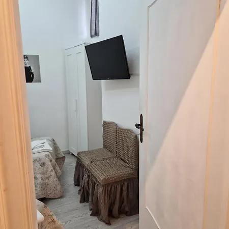 بيت ضيافة Cecco رافيلّو